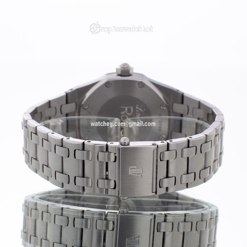 Audemars Piguet Royal Oak Lady Womens watch Quartz Steel 67600st.oo.1210st.01 3