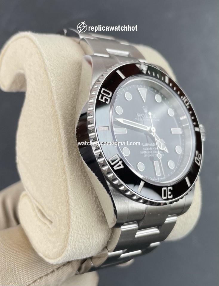 Rolex Submariner (No Date) Mens watch Unisex Steel Automatic 124060 3