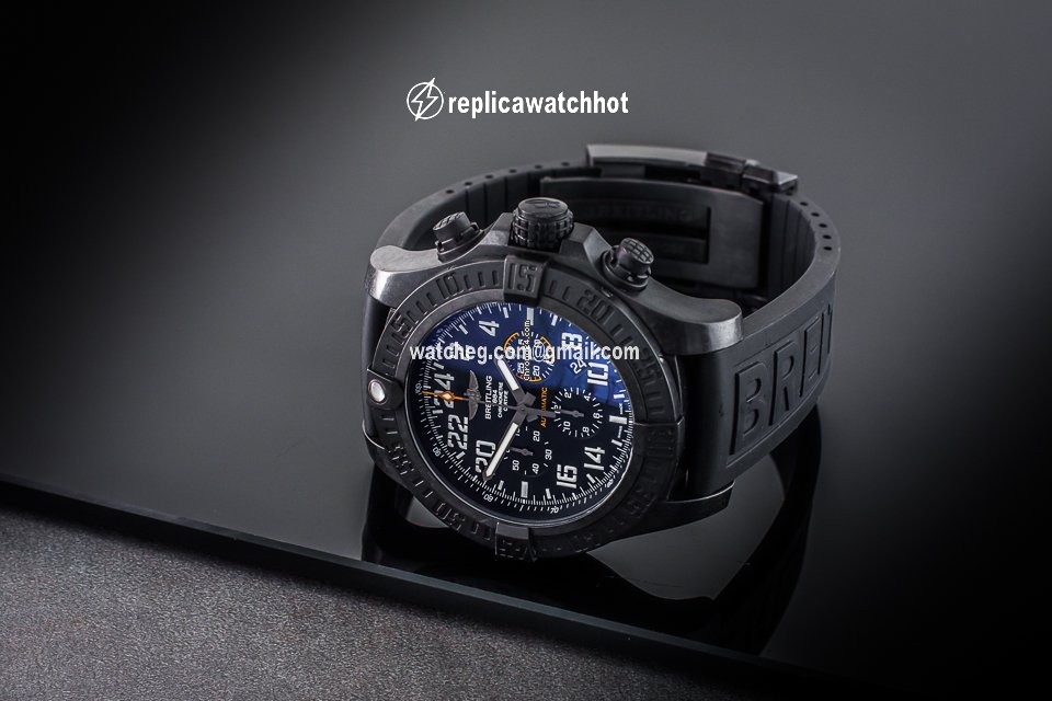 Breitling Avenger Hurricane Mens watch Unisex Automatic XB1210 3