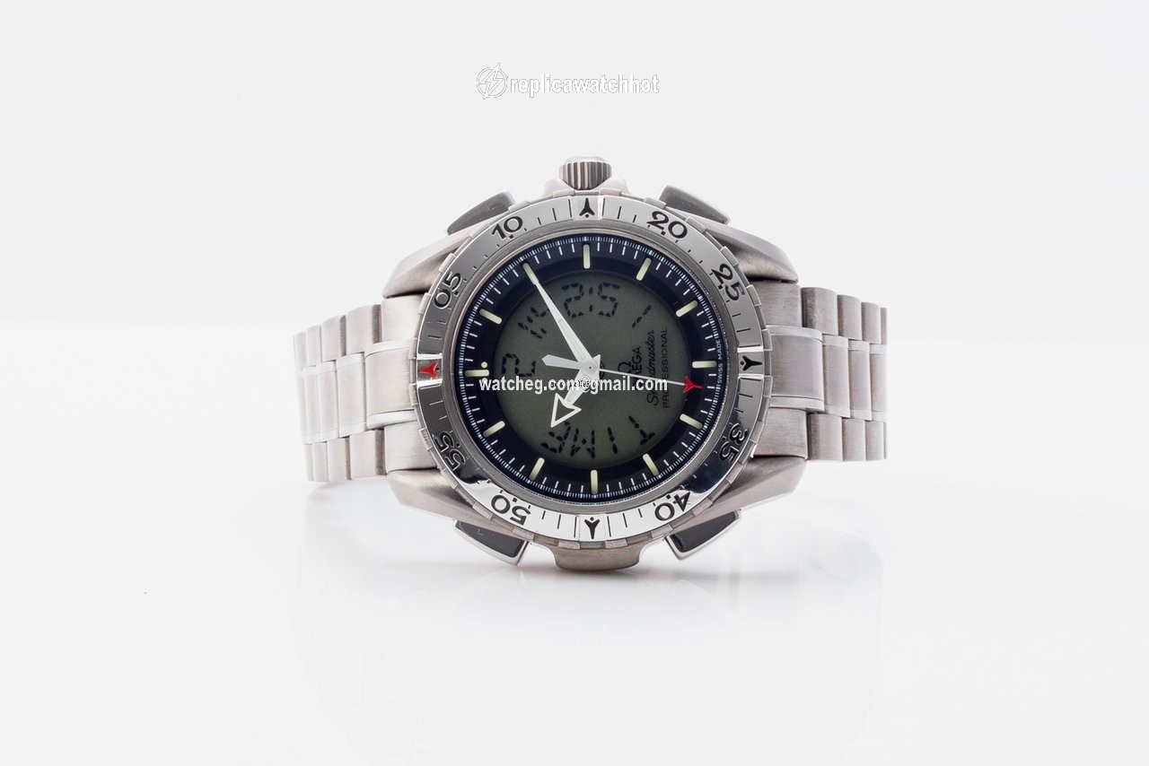 Omega Speedmaster Titanium 39905006 3
