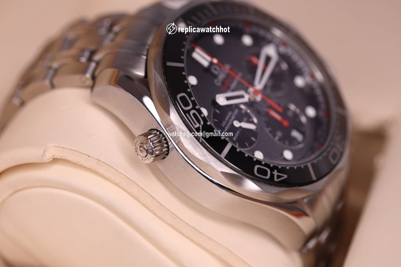 Omega Seamaster Diver 300 M Mens watch Unisex Automatic Steel 212.30.44.50.01.001 3