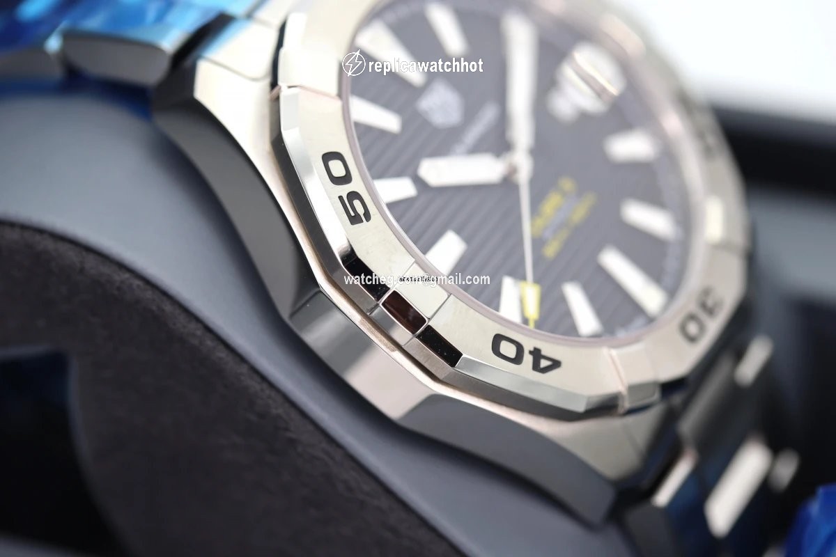 TAG Heuer Aquaracer 300M Mens watch Unisex Automatic Steel WAY2010 3