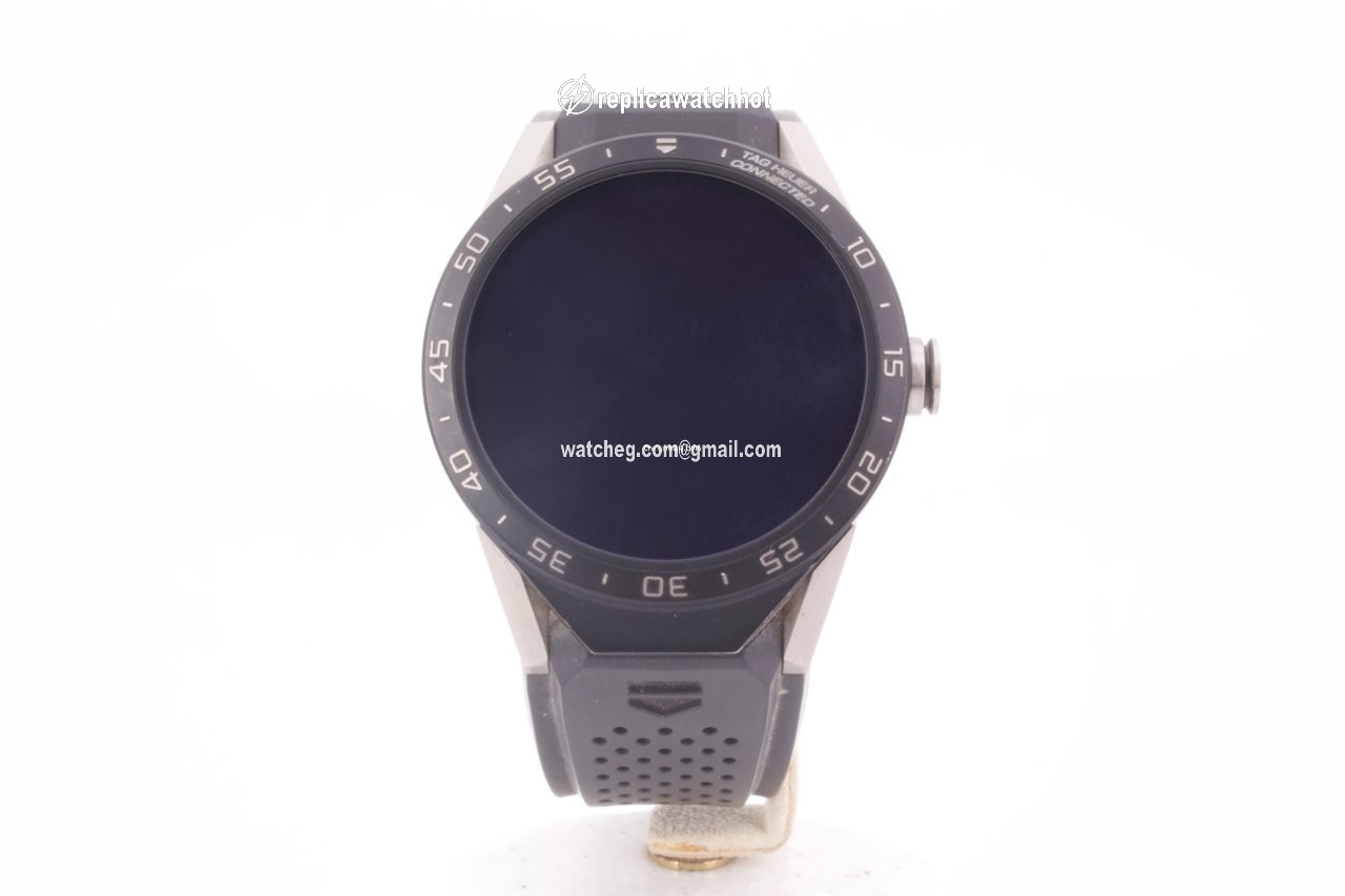 TAG Heuer Connected Mens watch Unisex Quartz Titanium SAR8A80.FT6070 3