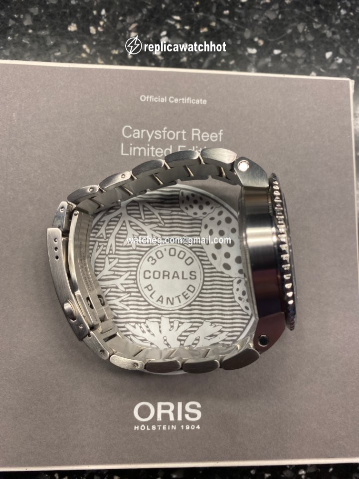 Oris Aquis Mens watch Unisex Automatic Steel 01 798 7754 4185 3
