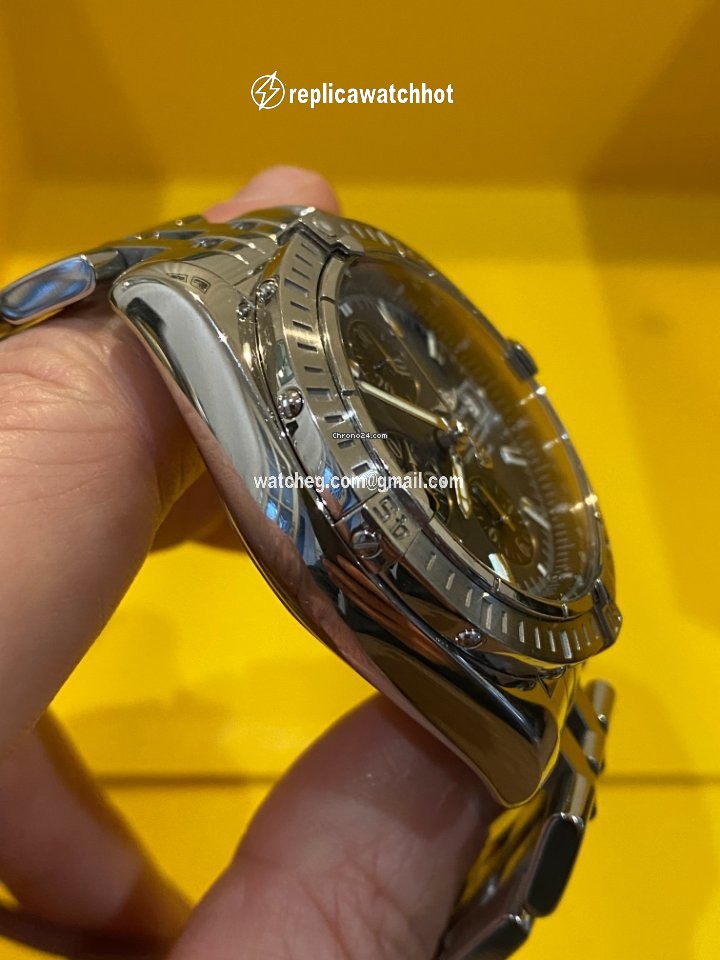 Breitling Chronomat Evolution Mens watch Unisex Automatic Steel A1335611 F517 3
