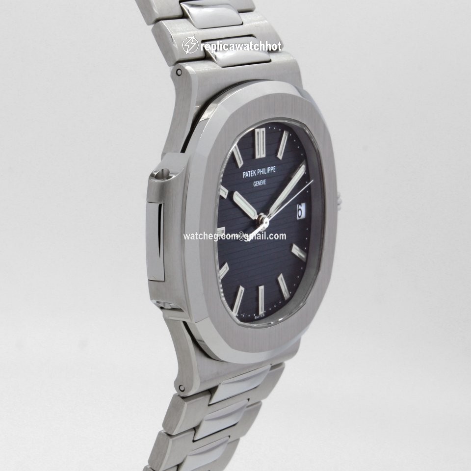 Patek Philippe Nautilus Mens watch Unisex Automatic Steel 5711 1A-001 3