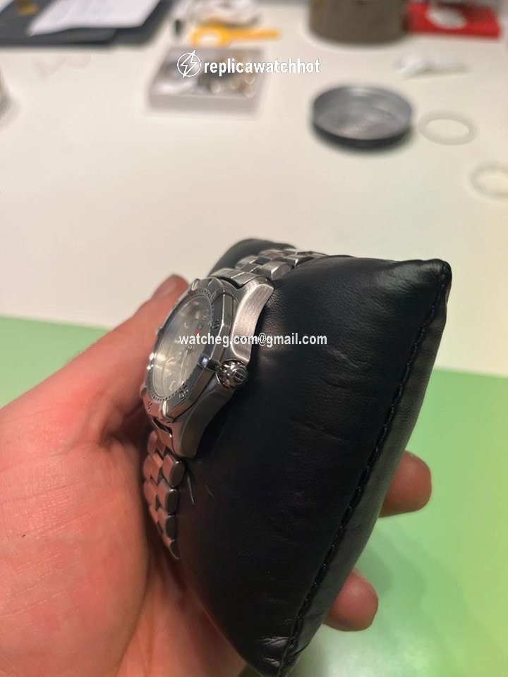 TAG Heuer 2000 Mens watch Unisex Quartz WK1212-0 3
