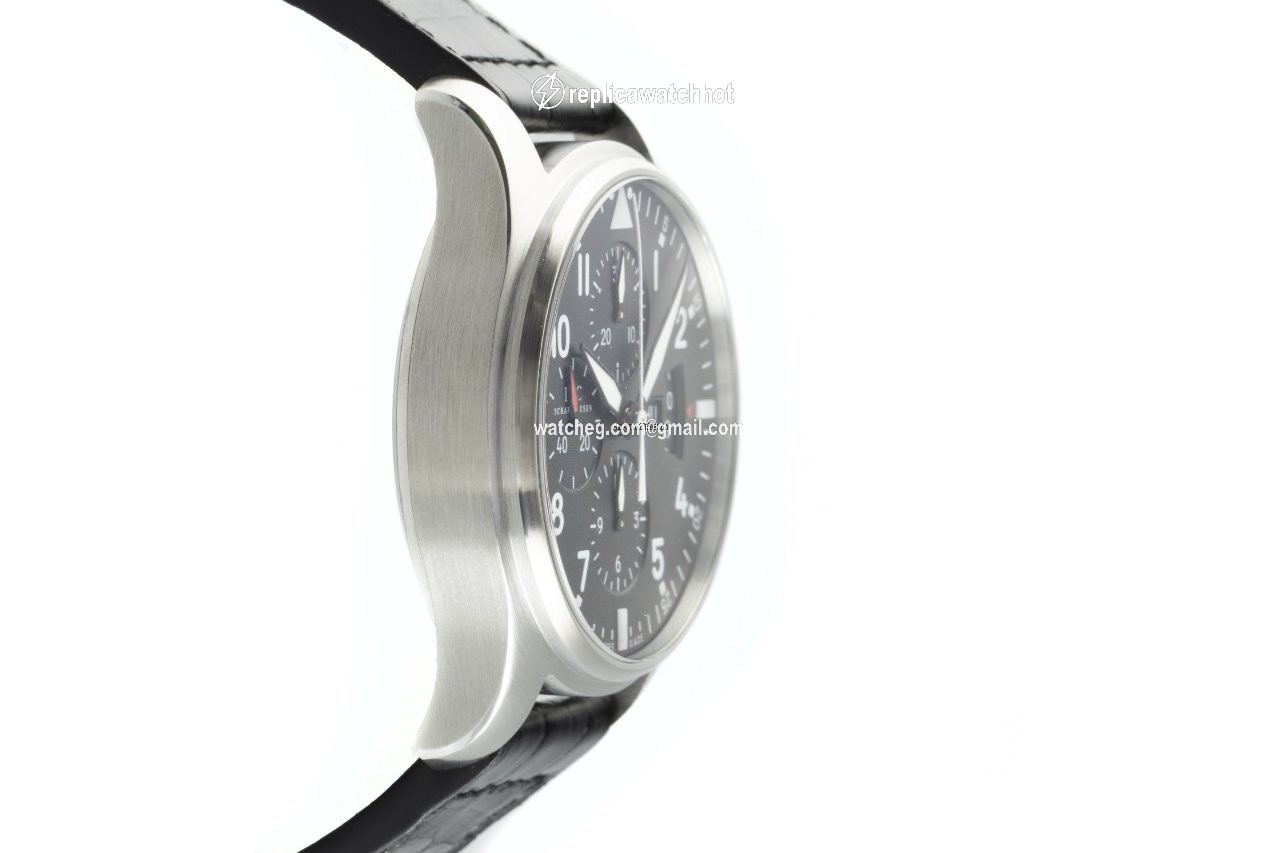 IWC Pilot Chronograph Mens watch Unisex Automatic Steel 3777 3