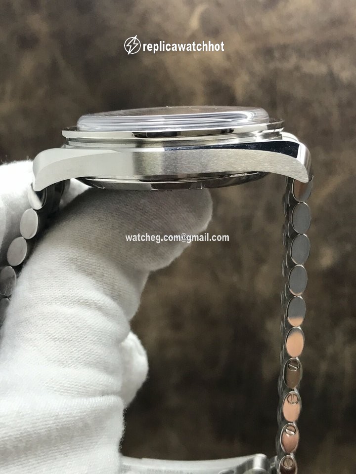 Omega Speedmaster Professional Moonwatch Manual winding Steel 3861 310.30.42.50.01.002 3