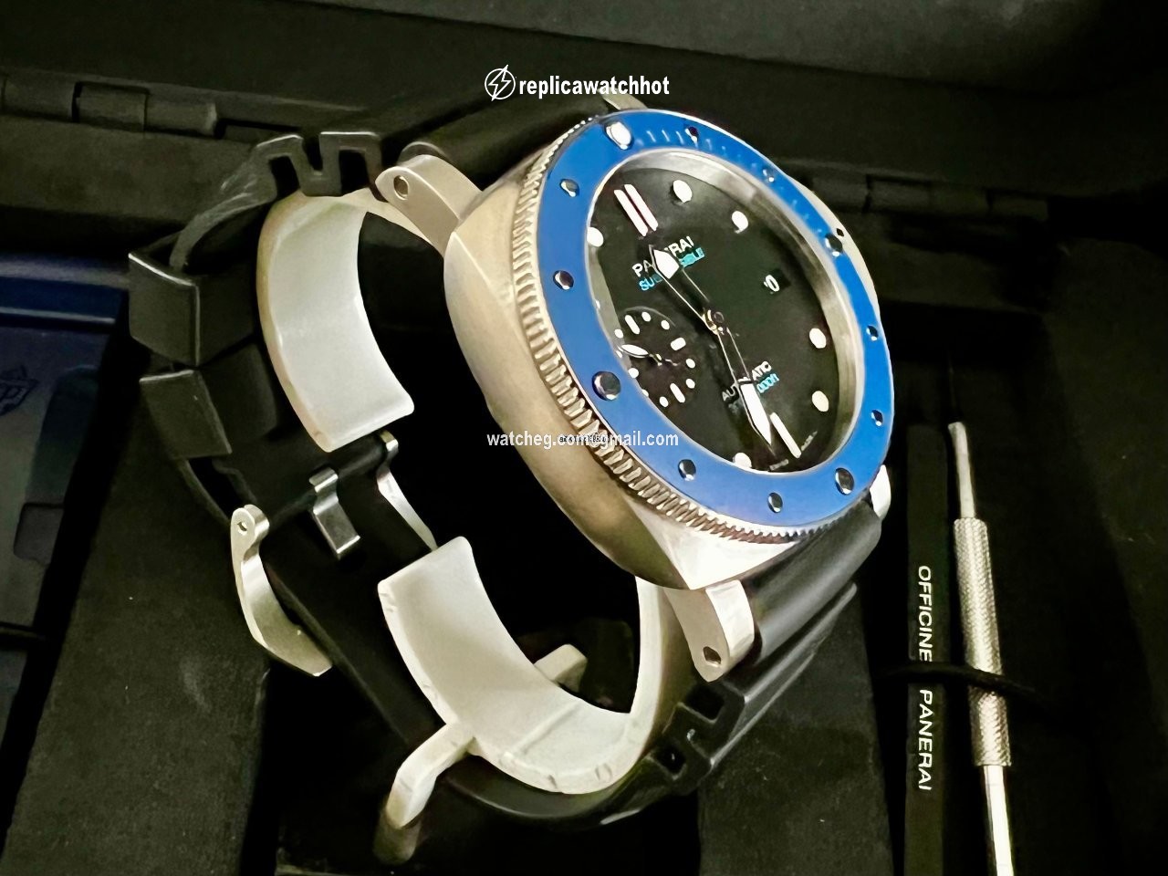 Panerai Mens watch Unisex Automatic Steel PAM 01209 3