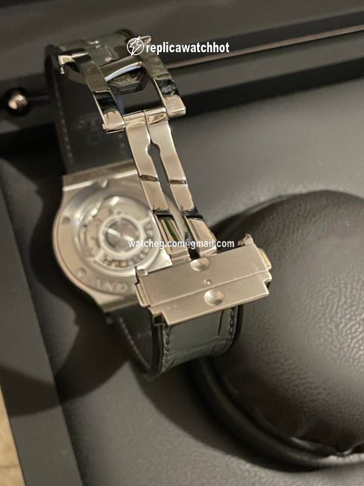 Hublot Classic Fusion 45, 42, 38, 33 mm Automatic 1092832 3