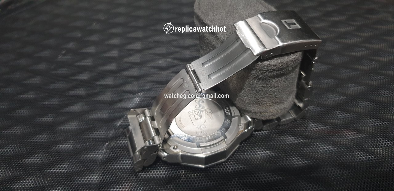 Tissot Sea-Touch Mens watch Unisex Quartz Steel T026.420.11.051.00 3