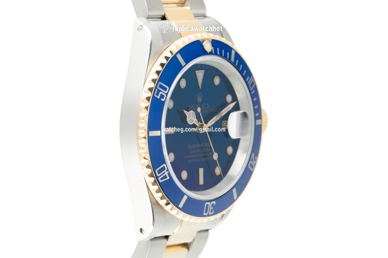 Rolex Submariner Date Mens watch Unisex Gold Steel Automatic 16613 3