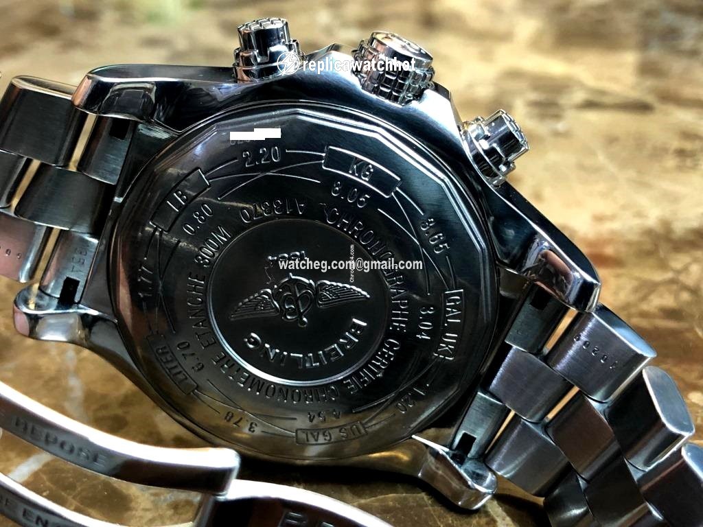 Breitling Super Avenger Steel A1337011 B682 3