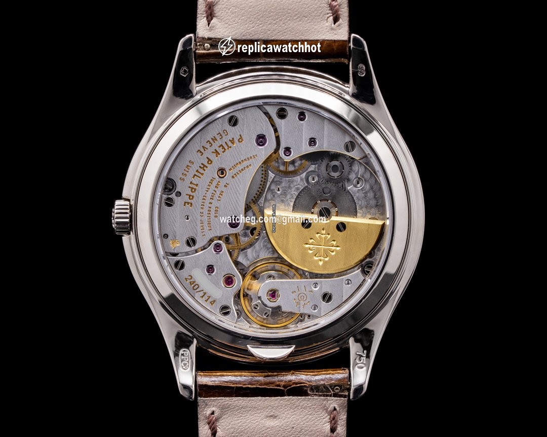 Patek Philippe Perpetual Calendar Mens watch Unisex Automatic White gold 3940G 3