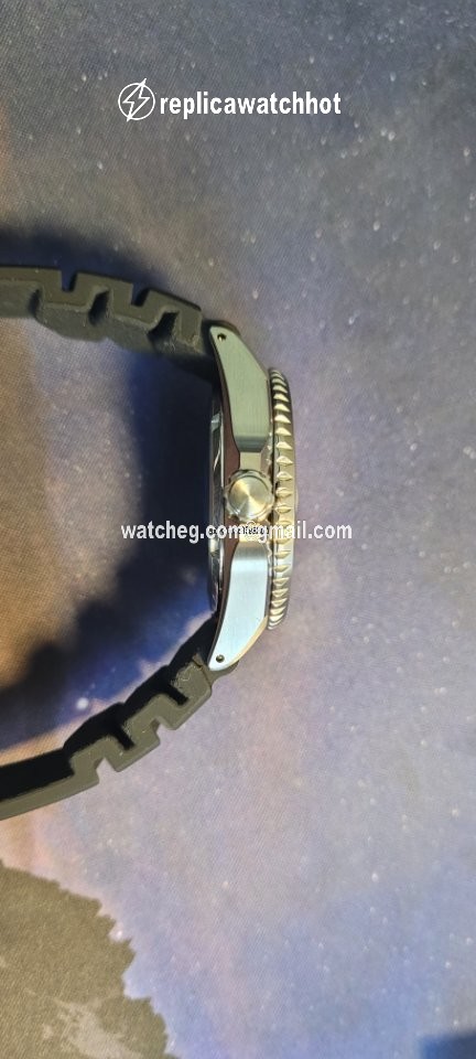 Seiko Prospex Mens watch Unisex Automatic Titanium SPB191J1 3