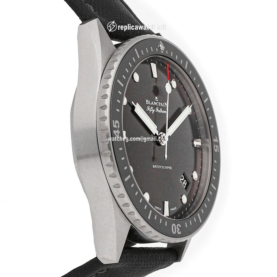 Blancpain Fifty Fathoms Bathyscaphe Mens watch Unisex Automatic Steel 5000-1110-B52A 3