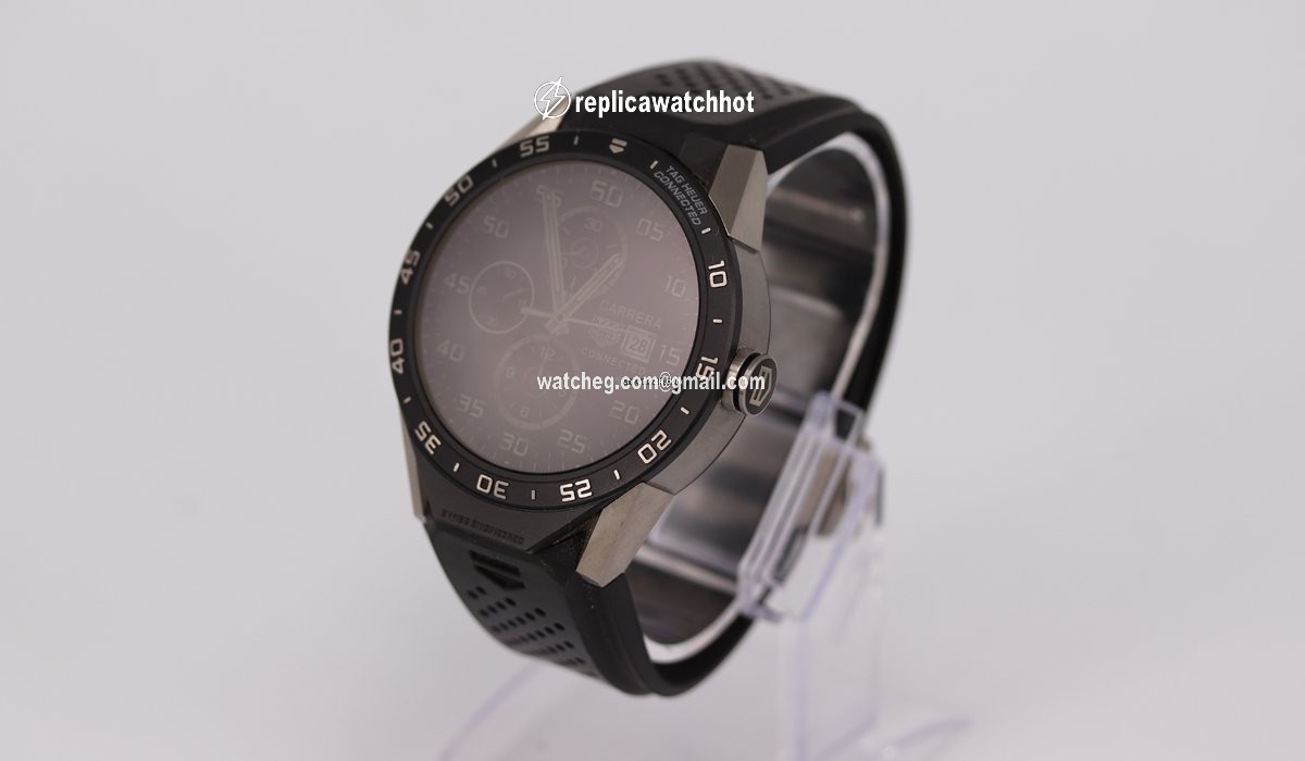 TAG Heuer Connected Quartz Titanium SAR8A80 3