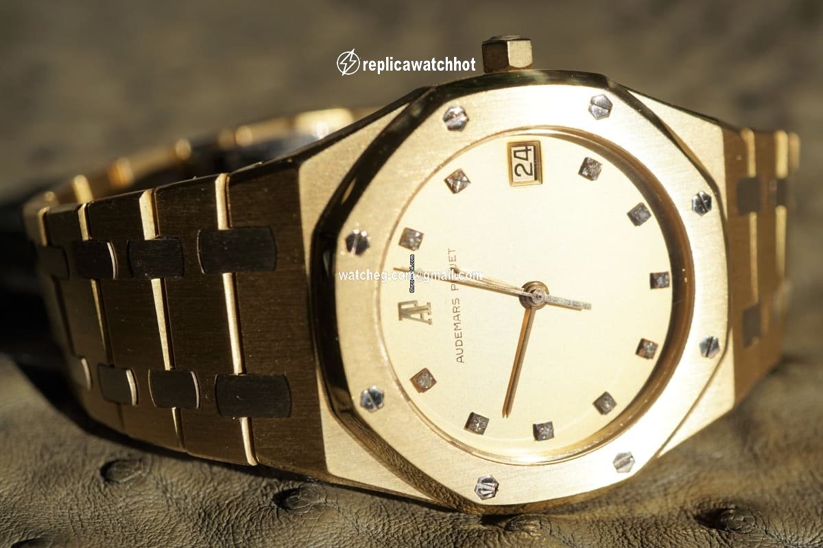 Audemars Piguet Royal Oak Mens watch Unisex Quartz Yellow gold 6023 3
