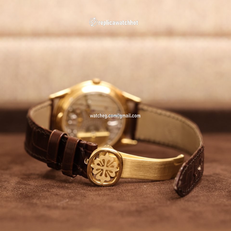 Patek Philippe Perpetual Calendar Mens watch Unisex Automatic Yellow gold 3940J 3