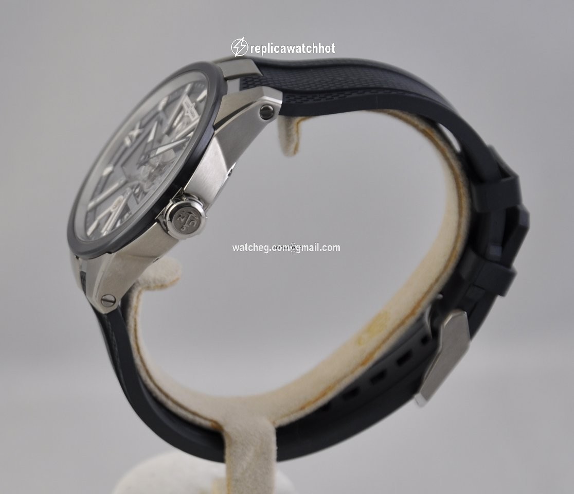 Ulysse Nardin El Toro  Black Toro Mens watch Unisex Manual winding Titanium 3713-260-3 03 3