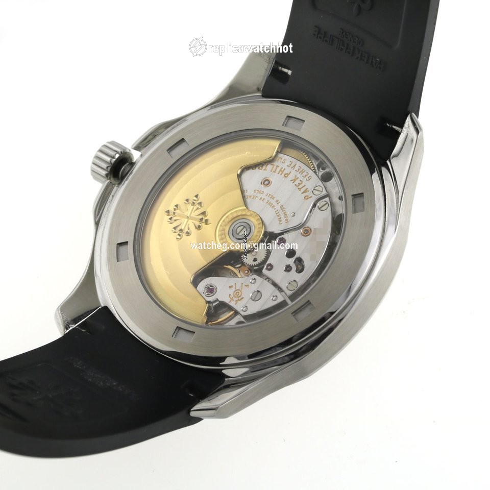 Patek Philippe Aquanaut Automatic Steel 5165 3