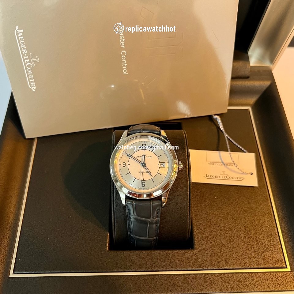 Jaeger-LeCoultre Master Control Date Mens watch Unisex Automatic Steel Q1548530 3