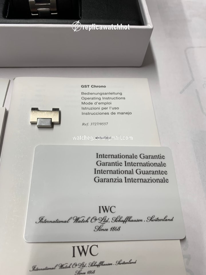 IWC GST Mens watch Unisex Quartz Steel IW3727 3