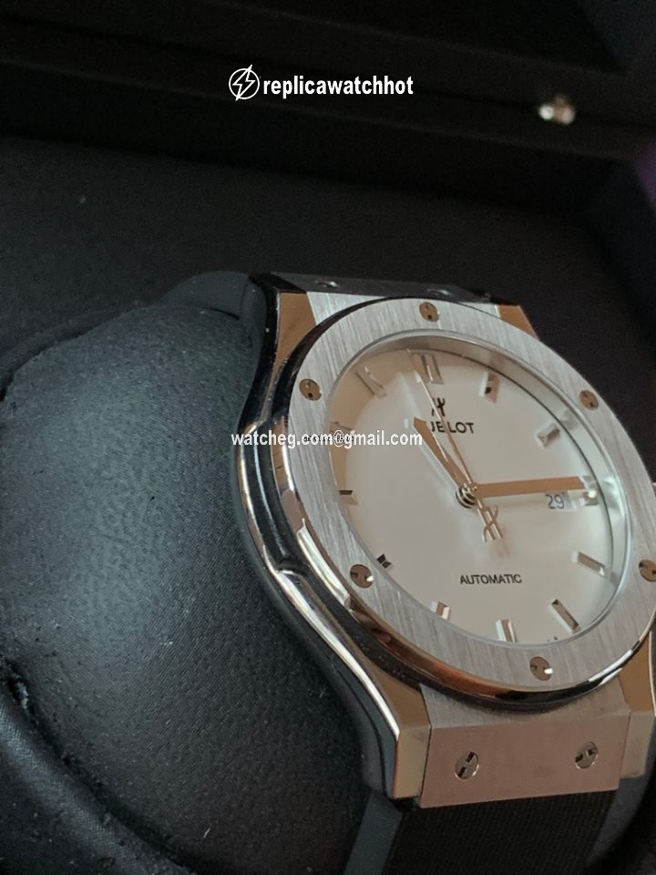Hublot Classic Fusion 45, 42, 38, 33 mm Mens watch Unisex Automatic Titanium 542.NX.2611.LR 3