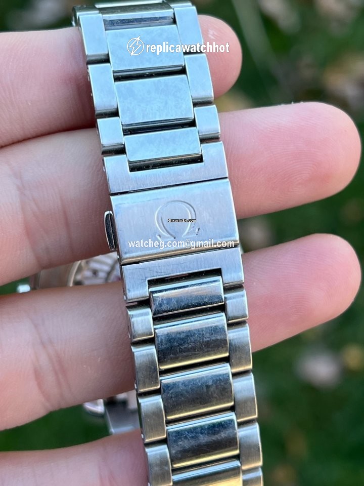 Omega Seamaster Aqua Terra Mens watch Unisex Automatic Steel 231.10.42.21.02.002 3