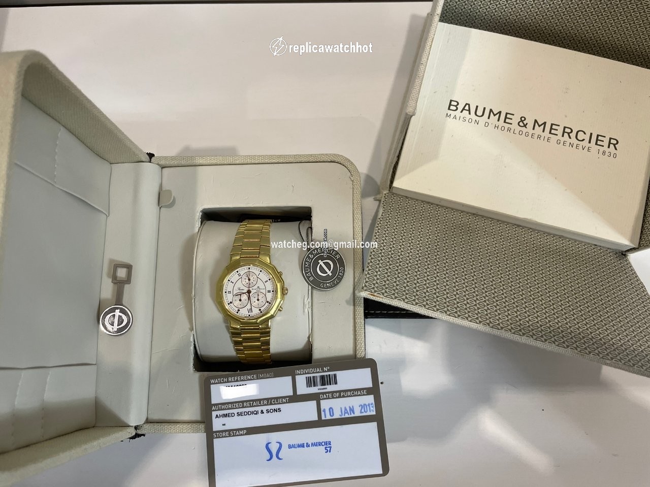 Baume & Mercier Riviera Mens watch Unisex Quartz Yellow gold MV045040 3