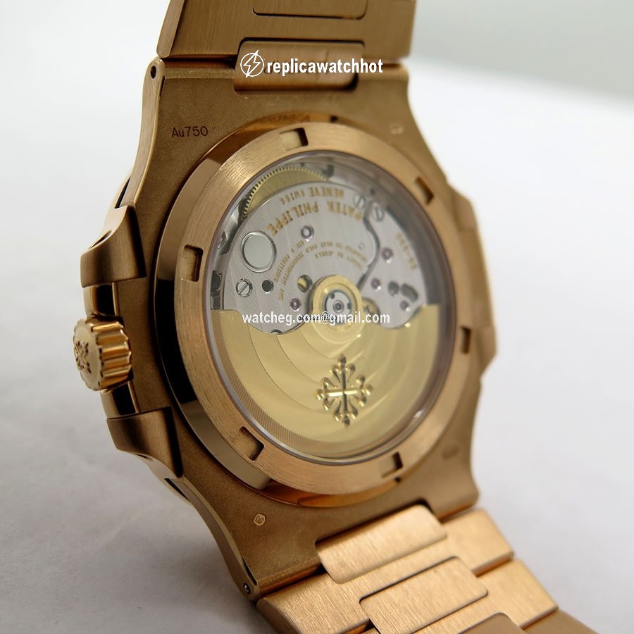 Patek Philippe Nautilus Mens watch Unisex Automatic Rose gold 5711 1R 3