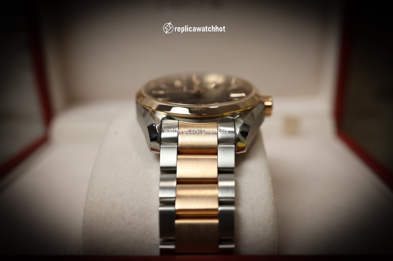 Omega Seamaster Aqua Terra Mens watch Unisex Automatic Gold Steel 231.20.39.21.06.001 3