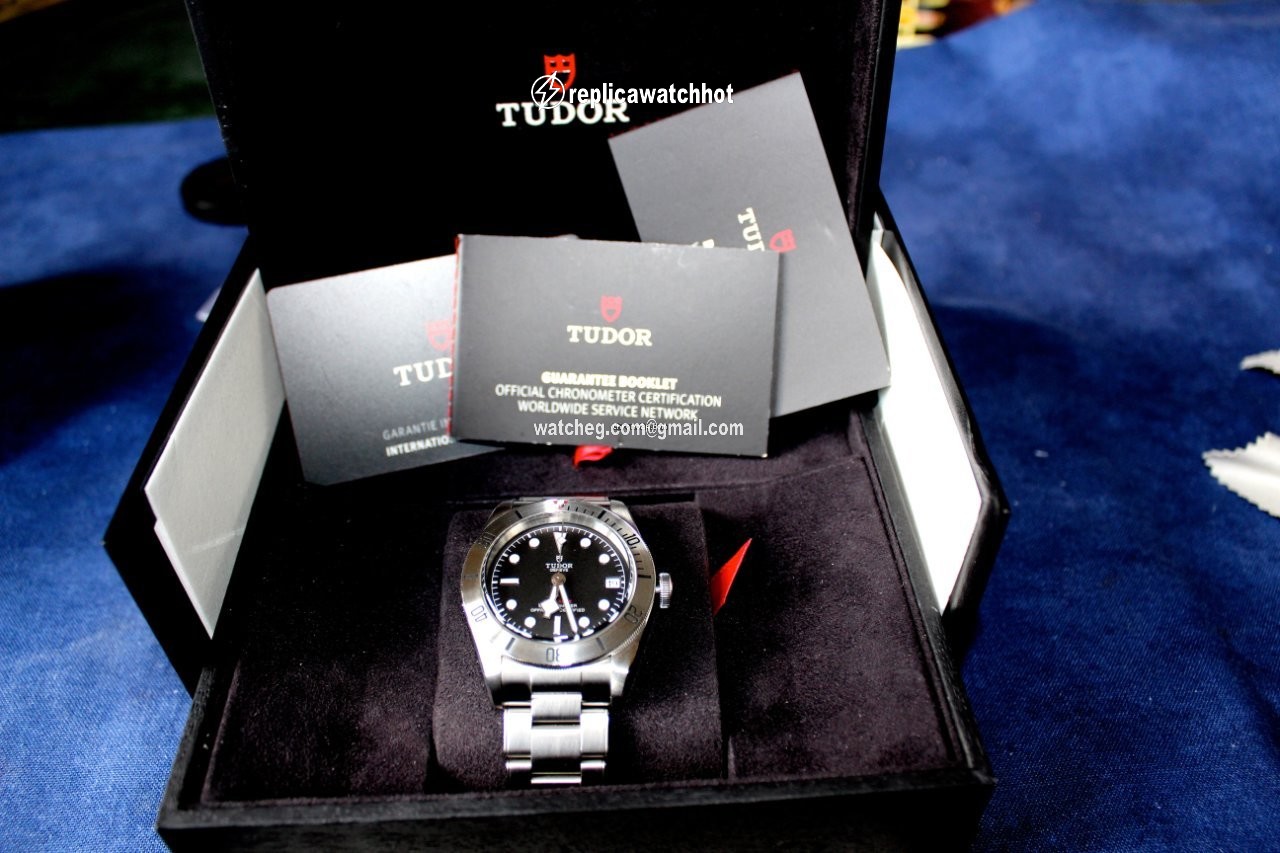 Tudor Black Bay Steel Mens watch Unisex Automatic Steel M79730-0001 3