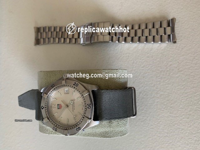 TAG Heuer 2000 Mens watch Unisex Quartz Steel WK1120 3