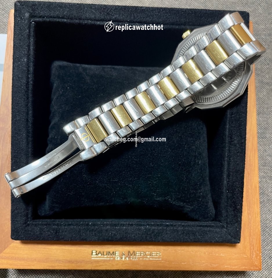 Baume & Mercier Riviera Mens watch Unisex Quartz Gold Steel MVO45164 3