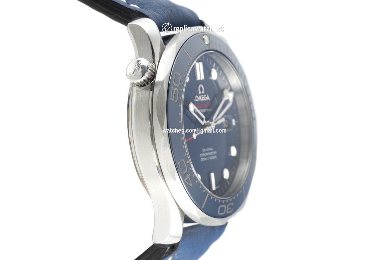 Omega Seamaster Diver 300 M Mens watch Unisex Automatic Steel 212.30.41.20.03.001 3