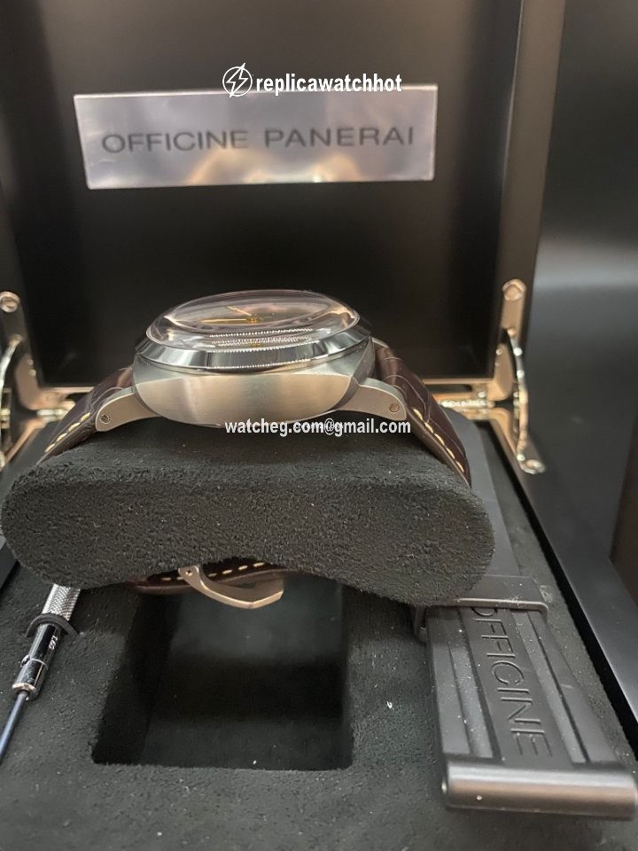 Panerai Luminor 1950 8 Days GMT Mens watch Unisex Manual winding Titanium PAM 00656 3