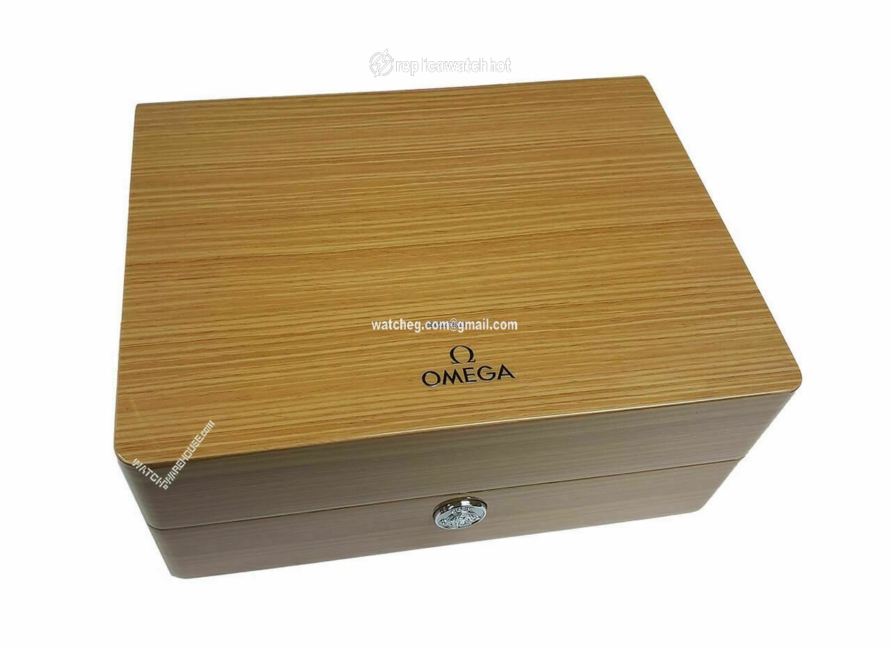 Omega Seamaster Planet Ocean Automatic Steel 215.30.40.20.01.001 21530402001001 3