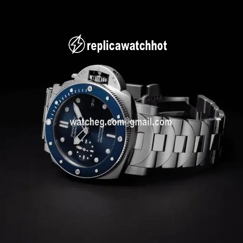 Panerai Luminor Submersible Mens watch Unisex Automatic Steel PAM 01068 3
