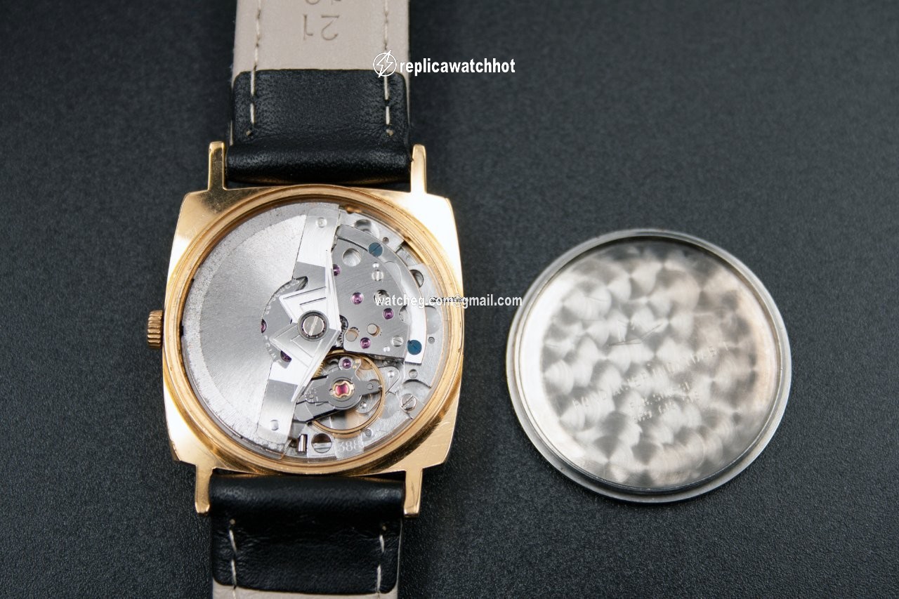 Movado Kingmatic Mens watch Unisex Automatic Gold Steel 389 615 518 3