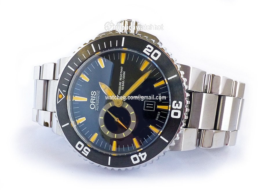 Oris Aquis Small Second Mens watch Unisex Automatic Steel 01 743 7733 4159-07 8 24 05PEB 3