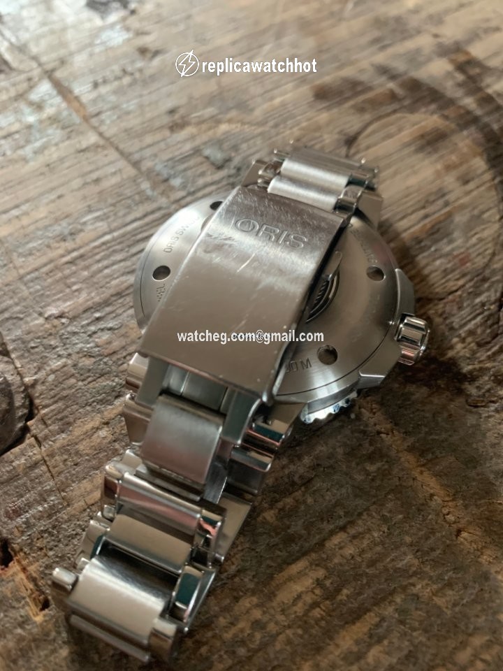 Oris Aquis Small Second Mens watch Unisex Automatic Steel 01 743 7733 4159-07 4 24 64EB 3