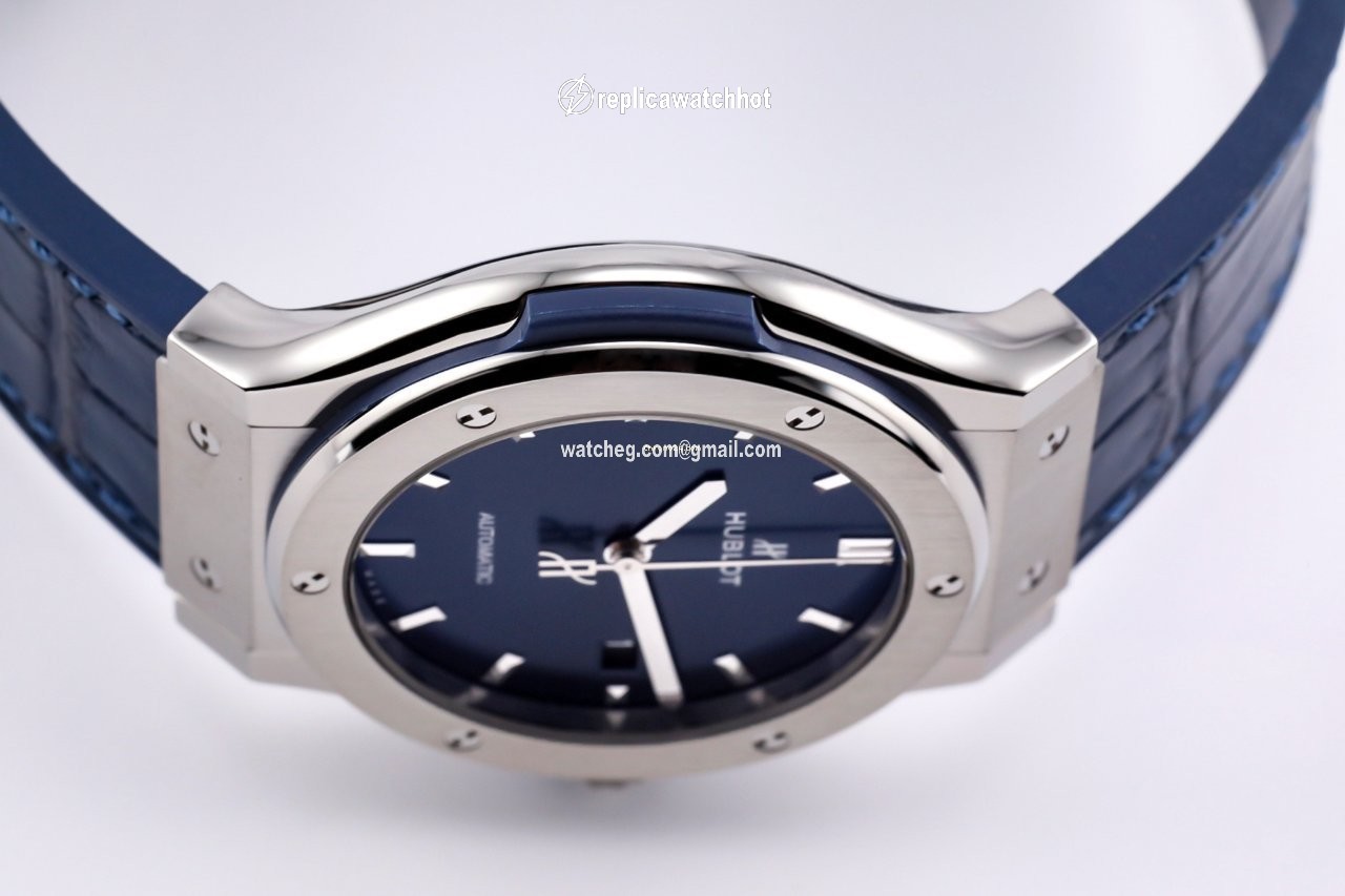 Hublot Classic Fusion Blue Mens watch Unisex Automatic Titanium 565.NX.7170.LR 3