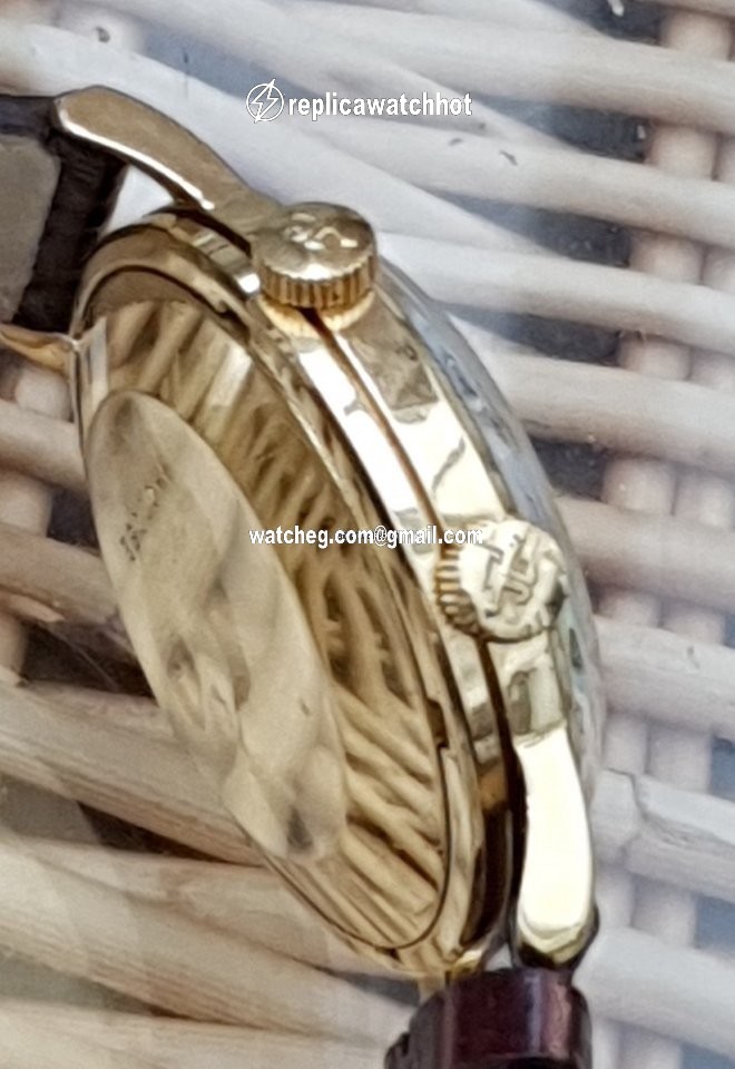 Jaeger-LeCoultre Mens watch Unisex Automatic Yellow gold 855 4