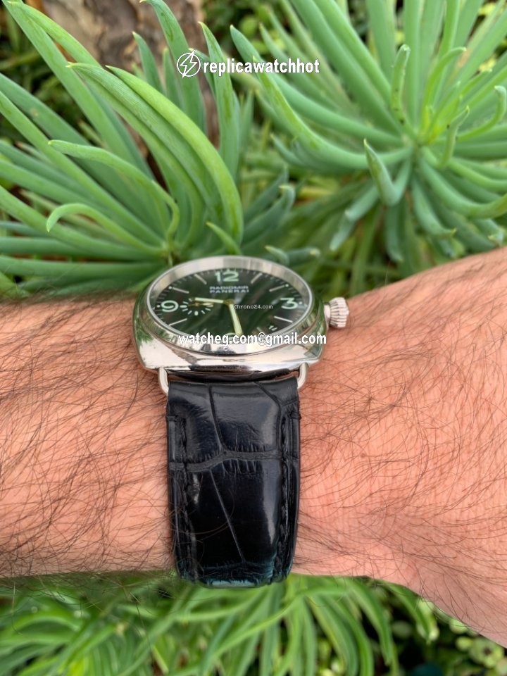 Panerai Radiomir Mens watch Unisex Automatic White gold PAM 00062 4