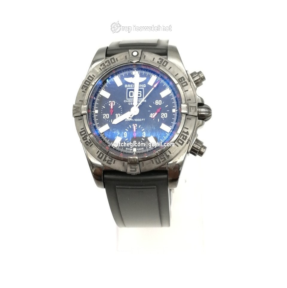 Breitling Blackbird Mens watch Unisex Automatic Steel M4435911 4
