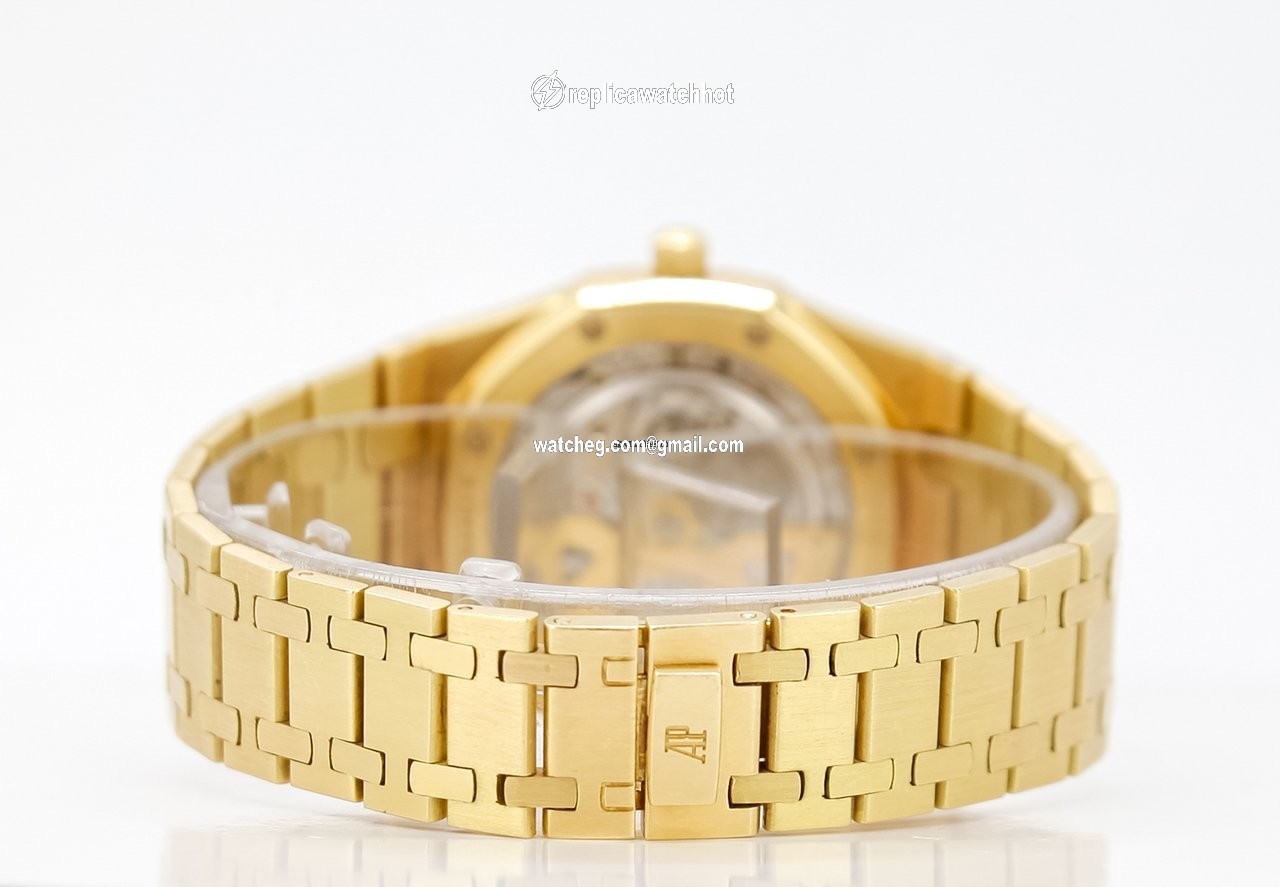 Audemars Piguet Royal Oak Jumbo Mens watch Unisex Automatic Yellow gold 14802BA 4