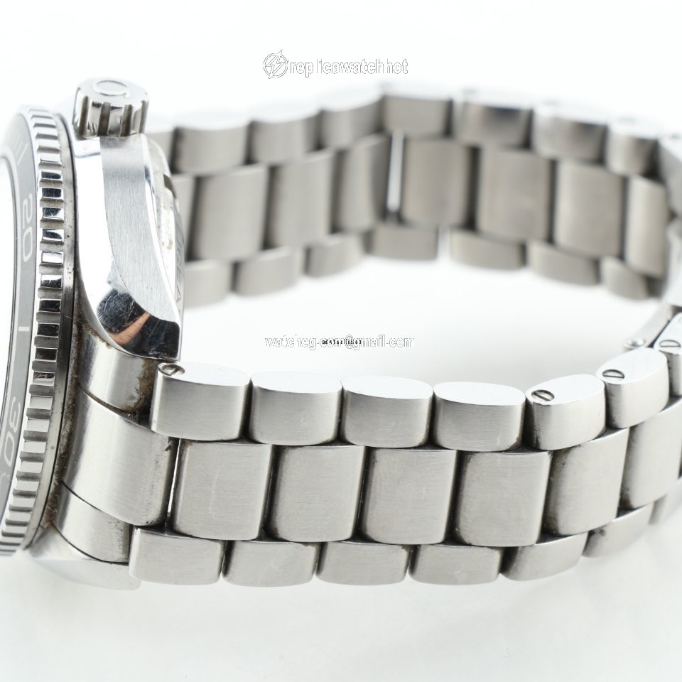 Omega Seamaster Planet Ocean Mens watch Unisex Automatic Steel 232.32.42.21.01.001 4