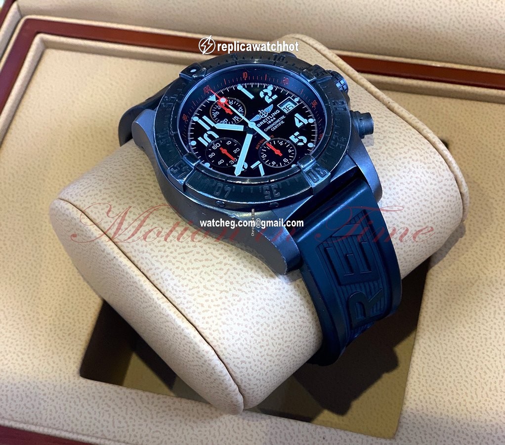Breitling Avenger Skyland Mens watch Unisex Automatic Steel M1338010.B864 4
